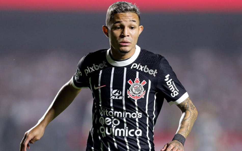 Corinthians encaminha venda de Adson para clube francês; entenda o que falta para o negócio fechar