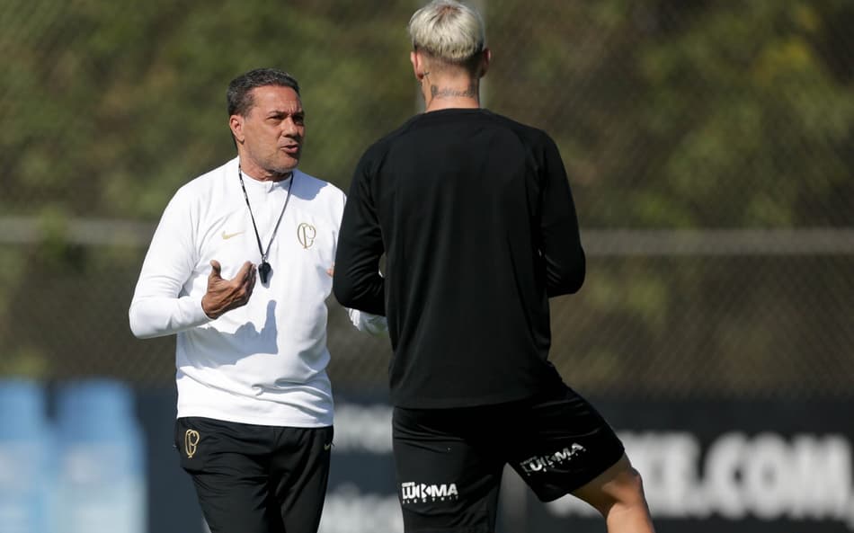 Corinthians ‘esconde o jogo’ e não divulga relacionados para enfrentar o Bragantino; veja provável escalação