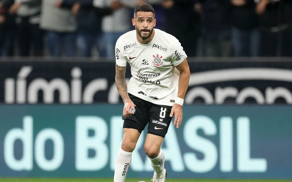 Corinthians estipula data para o retorno do meia Renato Augusto