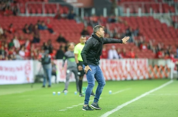 Coudet vê Inter ‘sem objetivo claro’ e desabafa sobre sequência no Brasileirão