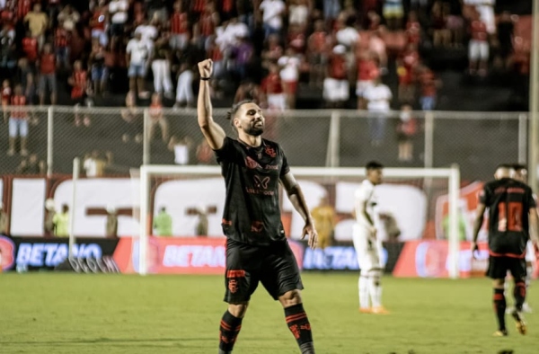CRB x Vitória: onde assistir ao vivo e escalações do jogo pela Série B