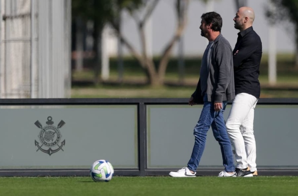 Criterioso no mercado, Corinthians tem prazo apertado para inscrever reforços em decisões