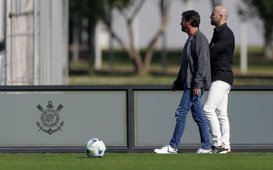 Criterioso no mercado, Corinthians tem prazo apertado para inscrever reforços em decisões