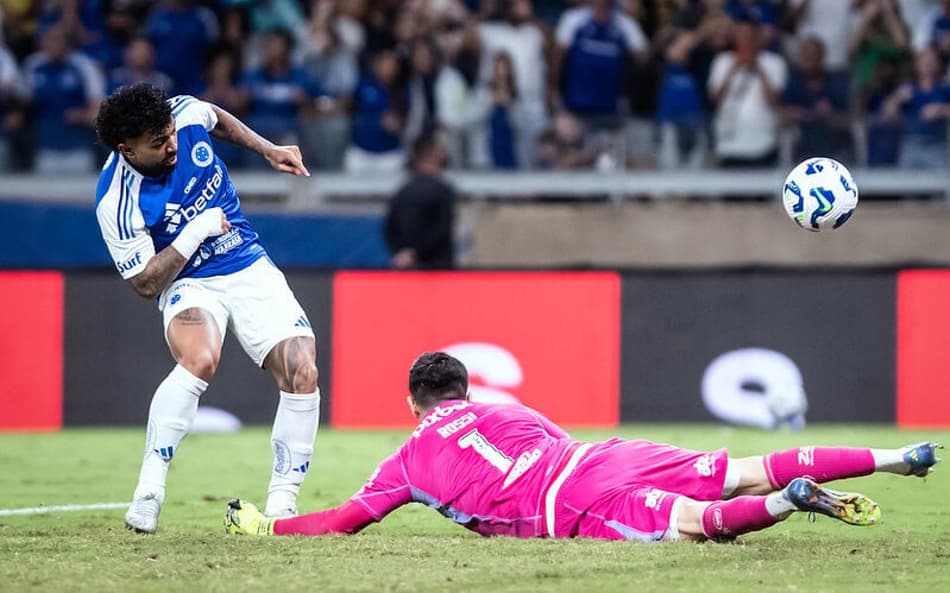 Cruzeiro quer voltar à liderança do Brasileiro após mais de 10 anos