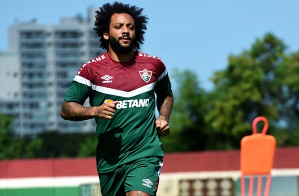 Desfalque certo do Fluminense domingo, Marcelo é ‘preparado’ pela comissão técnica para jogo decisivo