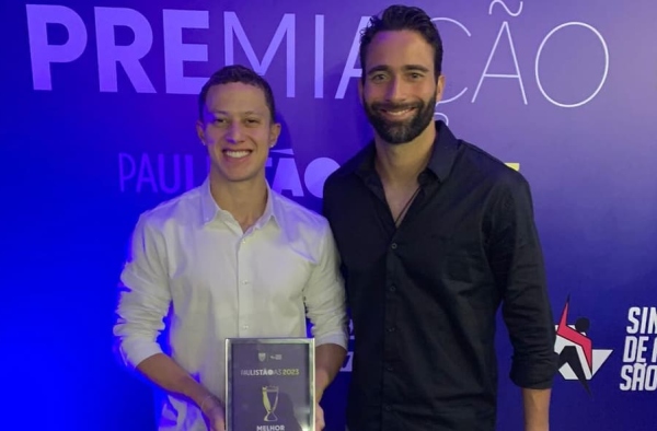 Destaque da Itapirense, Gabriel Chagas recebe prêmio dos melhores da Série A3 do Paulistão