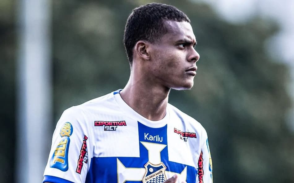Destaque do Água Santa, zagueiro de 18 anos celebra classificação antecipada no Paulista sub-20