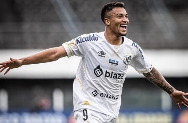 Diante do Athletico, Marcos Leonardo deve fazer partida 150 pelo Santos