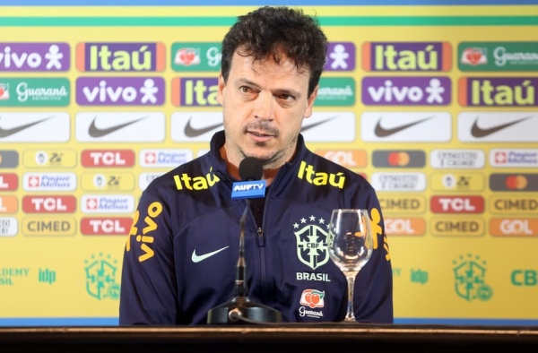 Diniz sente falta de agressividade na Seleção, mas assume culpa: ‘Responsabilidade é minha’