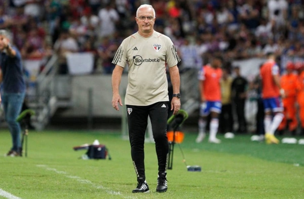 Dorival minimiza invencibilidade no São Paulo após empate sem gols: ‘Ainda estamos vivendo certa instabilidade’
