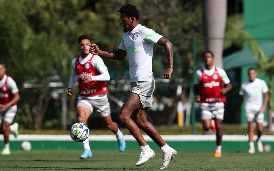 Dudu e Gabriel Menino treinam e Palmeiras deve viajar quase completo para Pereira