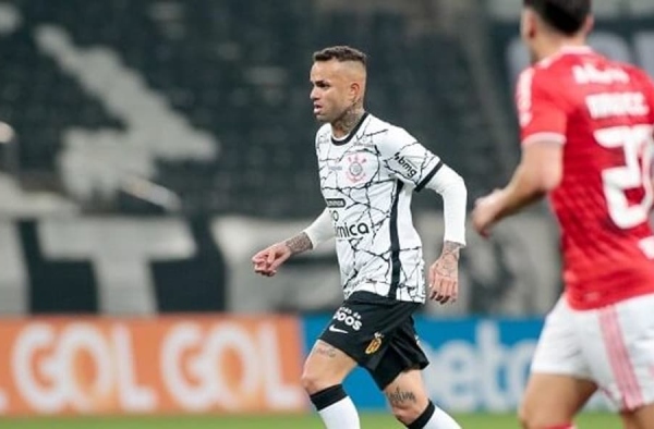Duílio explica ‘dor de cabeça’ que mantém Luan no Corinthians