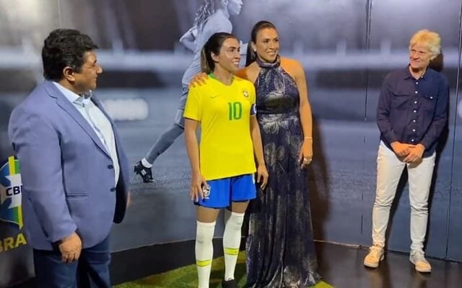Ednaldo pretende conversar com Marta e outras líderes da Seleção Feminina para definir futuro de Pia