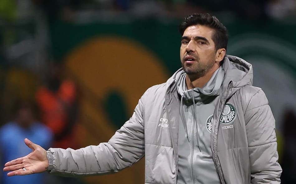Eliminação do Palmeiras desperta insatisfação interna com ‘teimosia’ de Abel Ferreira