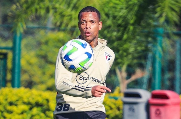 Em mais um dia de trabalho, São Paulo realiza treino tático e dá ênfase em organização defensiva