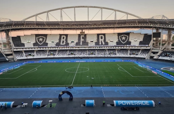 Em nota, Botafogo relata cadeiras quebradas e instalações e banheiros depredados no Nilton Santos em jogo contra o Flamengo