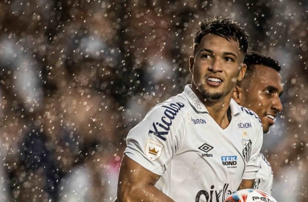 Escalação do Santos: Marcos Leonardo retorna, e Lucas Braga ganha vaga de titular contra o Cruzeiro