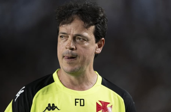 Escolha de Diniz chama atenção em Vasco x Melgar: ‘Diferença gritante’
