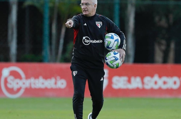 Estreia de Dorival Júnior no São Paulo traz melhora na produção ofensiva