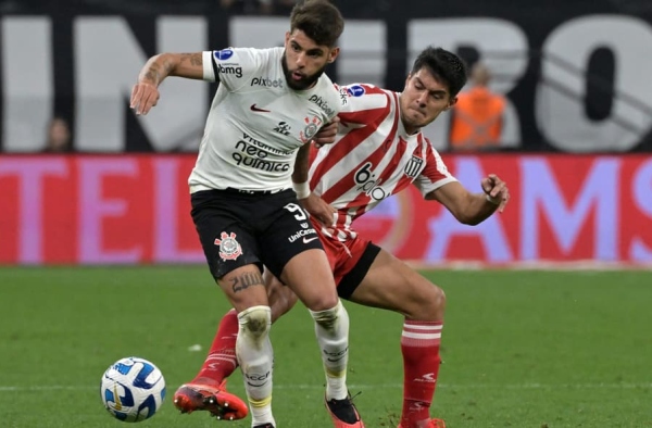 Estudiantes x Corinthians: onde assistir, horário e escalações do jogo pelas quartas de final da Sul-Americana