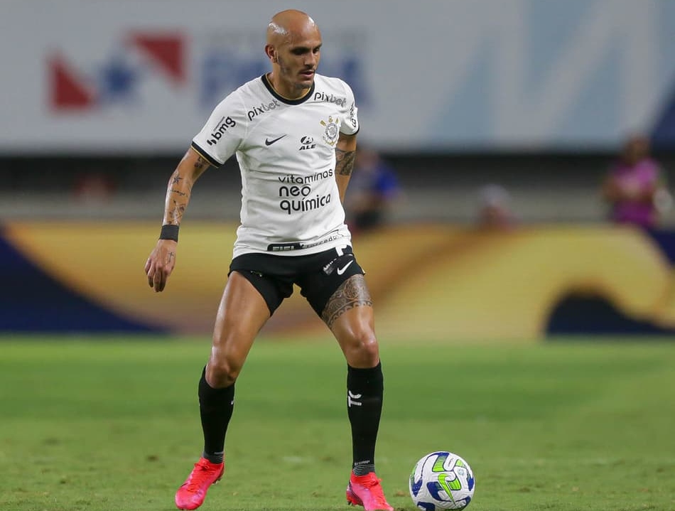Fábio Santos vê perda de confiança do Corinthians e mira decisão na Copa do Brasil: ‘Esquecer tudo e melhorar’