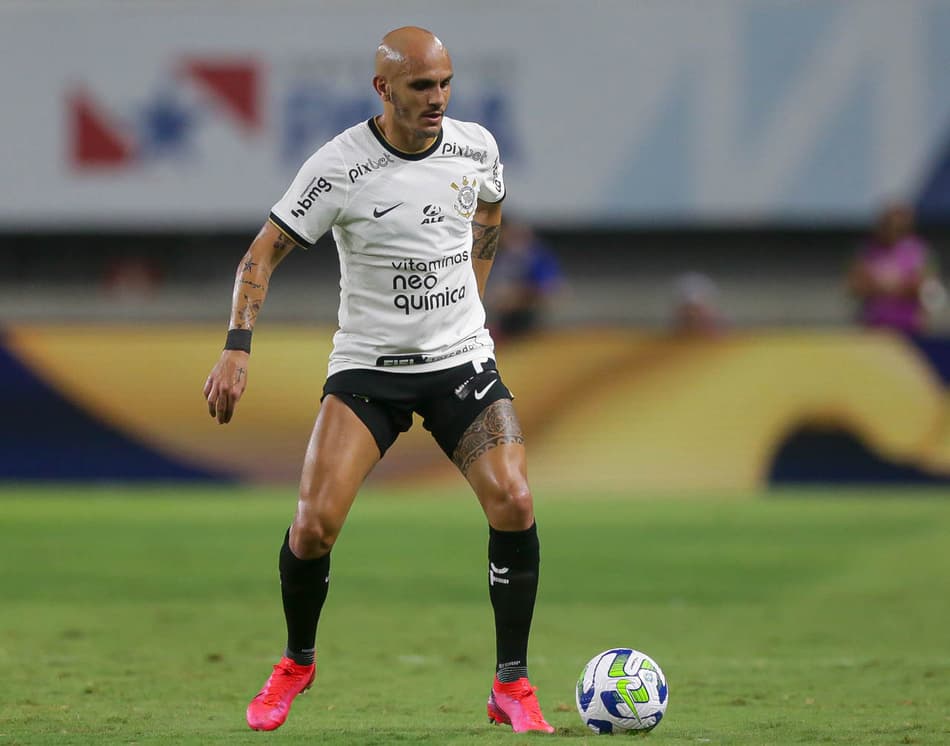 Fábio Santos vê perda de confiança do Corinthians e mira decisão na Copa do Brasil: ‘Esquecer tudo e melhorar’