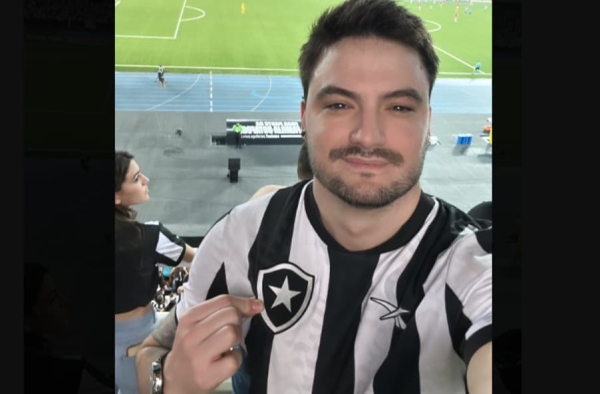 Felipe Neto diz que vai à Justiça pedir adiamento de Botafogo e Athletico-PR, remarcado para este domingo (22)