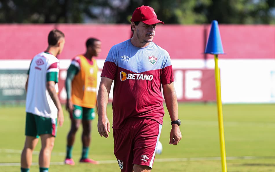 Fernando Diniz encaminha Fluminense repleto de reservas para partida contra o The Strongest; veja a escalação!