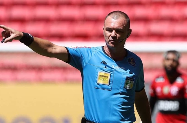 FGF determina a arbitragem para as finais do Gauchão entre Grêmio e Caxias