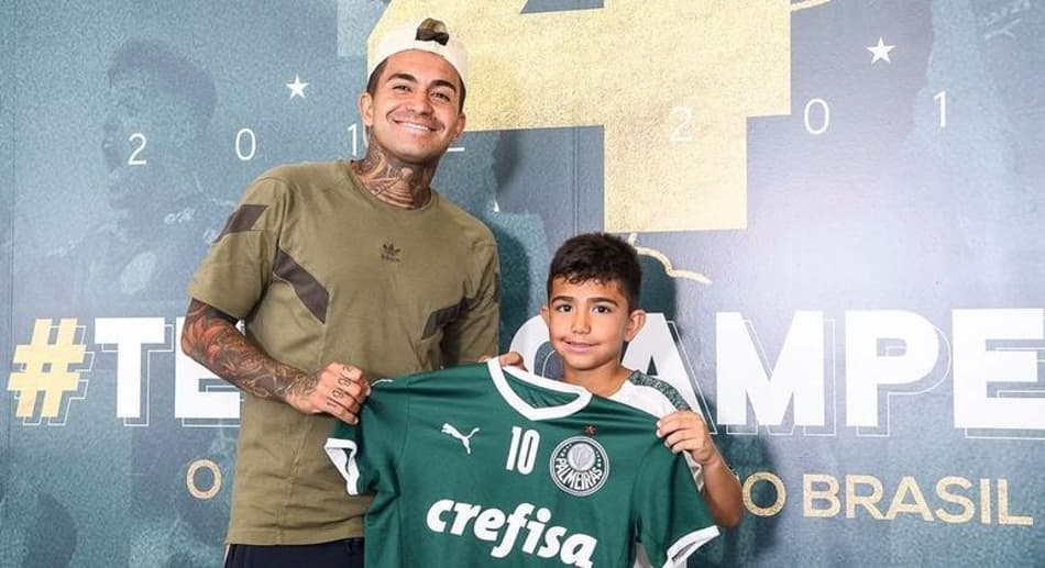 Filho de Dudu assina primeiro contrato com o Palmeiras