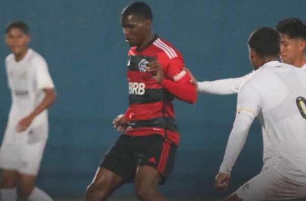 Flamengo vence Santos de virada e conquista vantagem na semifinal do Brasileirão Sub-20