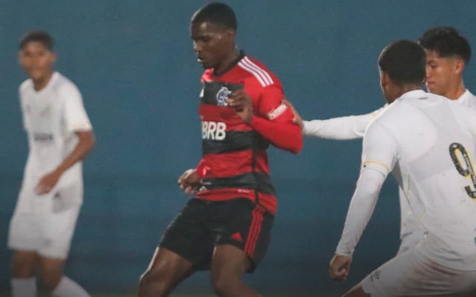 Flamengo vence Santos de virada e conquista vantagem na semifinal do Brasileirão Sub-20
