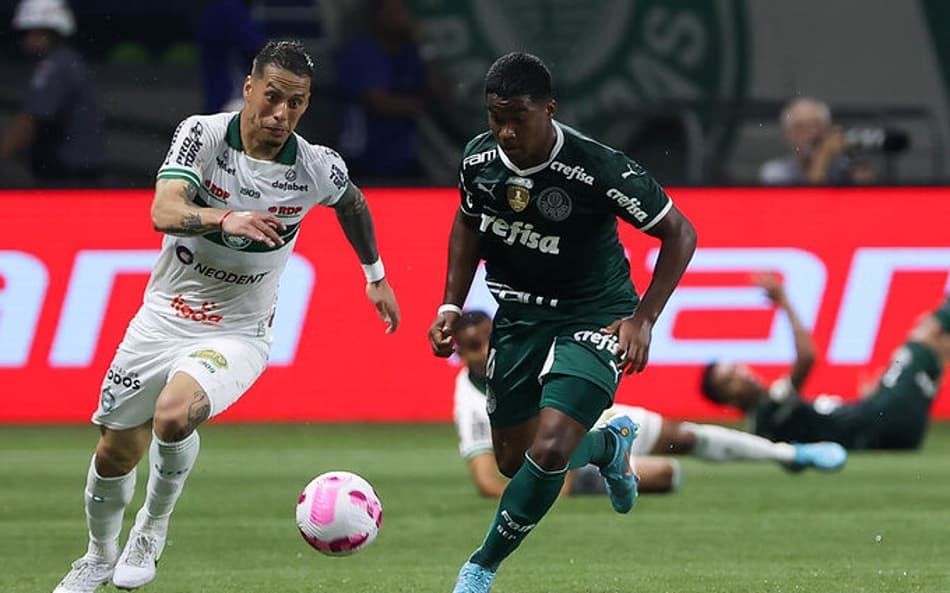 Fora do último jogo, Endrick pode reencontrar adversário de sua estreia pelo Palmeiras