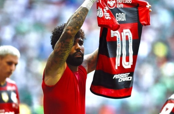 Gabigol sobe mais um degrau na lista dos maiores artilheiros da história do Brasileiro