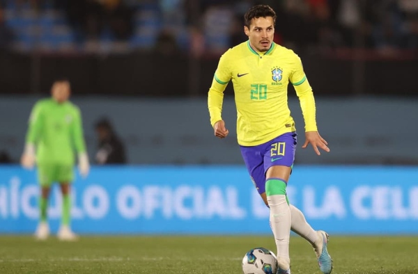 Gómez titular e Veiga com poucos minutos: o saldo dos jogadores do Palmeiras nas Eliminatórias