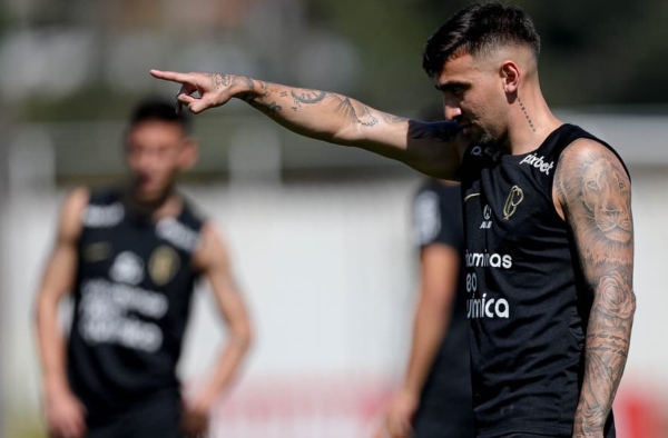 Gustavo Mosquito, do Corinthians, volta a se pronunciar sobre piada de comentarista e manda recado
