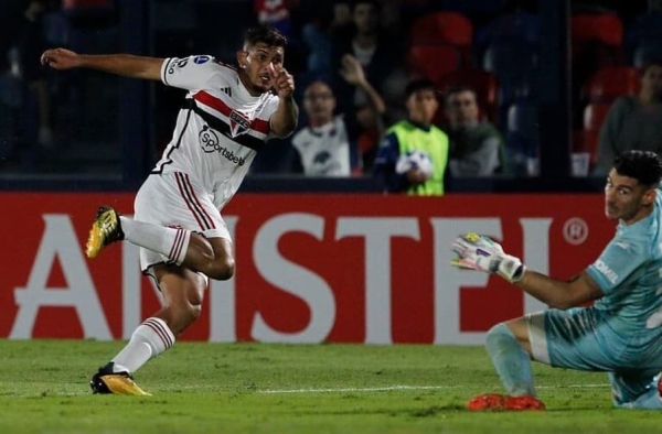 Japoneses sondam Botafogo por Erison, mas São Paulo negocia prorrogação do empréstimo
