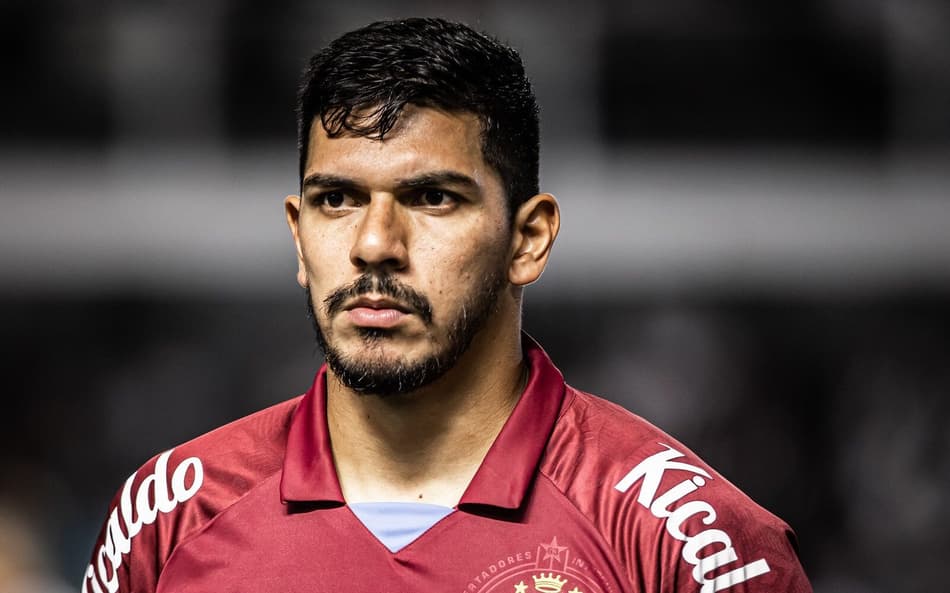 João Paulo mira sequência do Santos na temporada, mas assume baque: ‘Sentimento de tristeza’