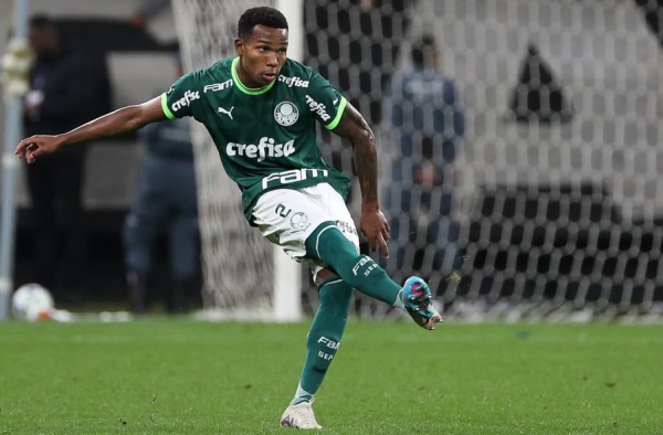 Joia da base do Palmeiras vendia manga, pensou em parar, mas busca o bi do Brasileirão sub-20