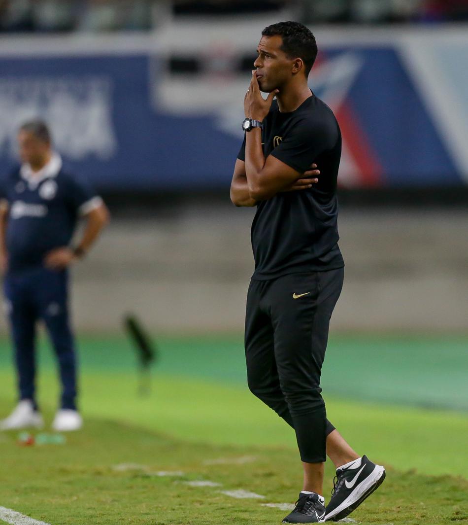 Lázaro diz saber o que o Corinthians não tem que fazer para conseguir virar o jogo contra o Remo