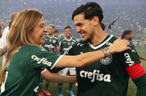 Leila Pereira volta a negar a saída de Gustavo Gómez do Palmeiras: ‘Não será vendido’