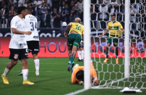 Liga o secador! Saiba para quem o Corinthians precisa torcer para não entrar na zona do rebaixamento do Brasileirão