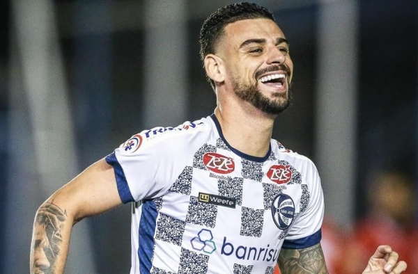 Lucas Cunha comemora vitória e vice-liderança do São José na Série C: ‘Muito importante’