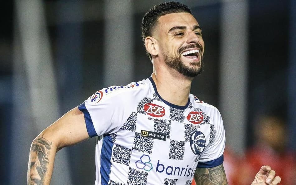 Lucas Cunha comemora vitória e vice-liderança do São José na Série C: ‘Muito importante’