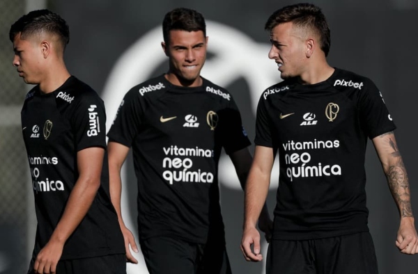 Luxemburgo ‘abraça’ a base e não relaciona titulares do Corinthians para duelo na Libertadores