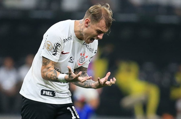 Luxemburgo explica Yuri Alberto na reserva e Róger Guedes ‘solitário’ no ataque do Corinthians