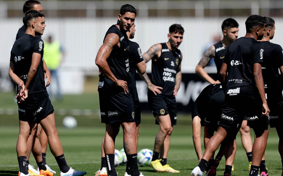 Luxemburgo preserva titulares, e Corinthians terá mudanças contra o Cruzeiro; veja provável escalação