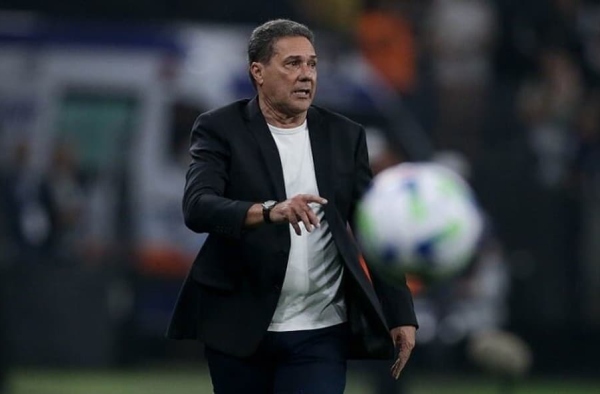 Luxemburgo revela que se chegasse antes ao Corinthians não liberaria Biro para Seleção sub-20
