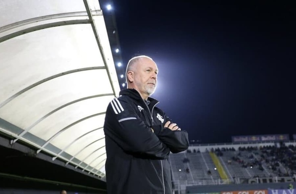 Mano é plano A para substituir Aguirre, mas Santos terá dificuldade na busca pelo treinador