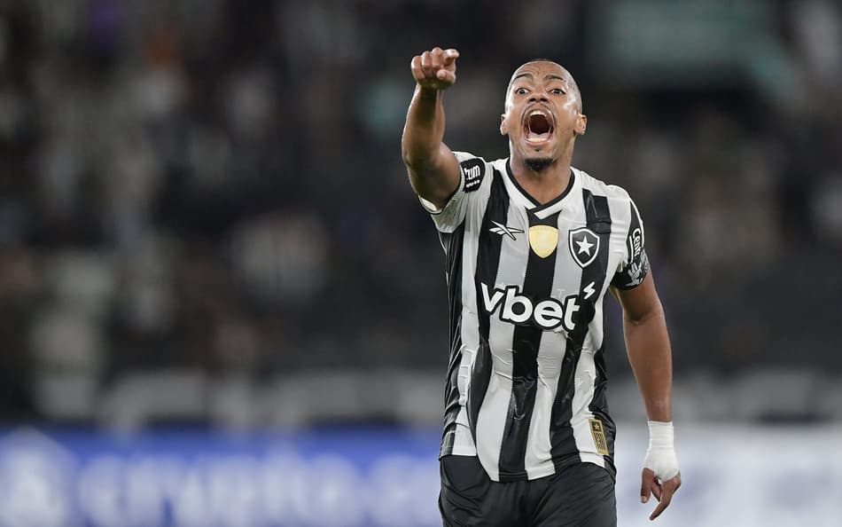 Marlon Freitas relembra título da Libertadores após classificação do Botafogo
